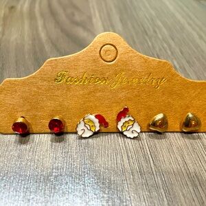 Christmas earrings. Bundle. NIP. 6 earrings total. Super cute. Small. Fits All.